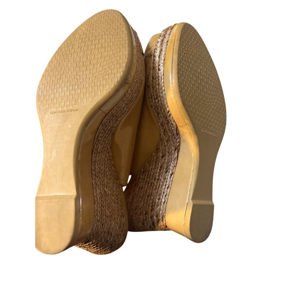 Stuart Weitzman Patent Leather Slingback Wedge Sandals Size 7M Tan - Picture 6 of 7